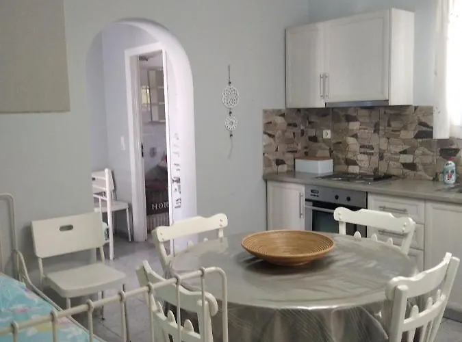 Myconian أنو ميرا